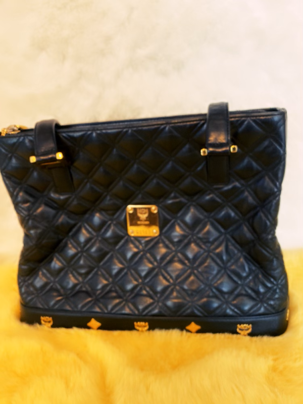 MCM Medium Bag - Black